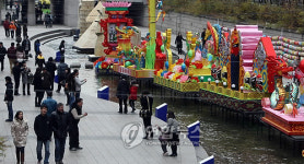 청계천변 인도 뻥 뚫린다…2배로 확장
