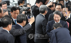 정운토건(주) - 13008 | 혁신도시 공사현장 방문한 정운찬 총리