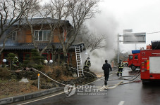 제주 식당 겸 펜션서 불