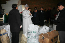 평양 덕동 돼지농장 방문한 자승스님