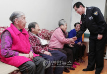 서울경찰청장, 청운양로원 위문