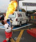 울산 언양고속도로 휴게소서 펼쳐진 추억의 품바공연