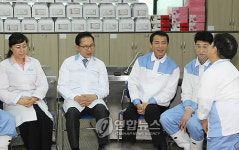 이 대통령 떡공장 직원 간담회