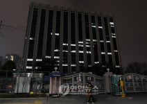 불 밝힌 정부청사