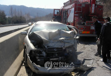 중앙고속道 춘천서 역주행 차량