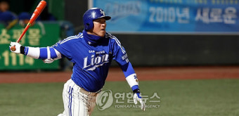 2루타 최형우