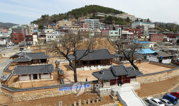 옛모습 그대로..밀양관아 90년만에 복원