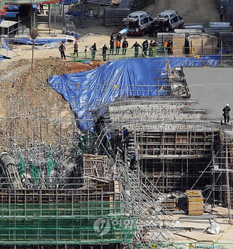 부산 아파트 공사장 매몰사고..4명 구조중(3보)