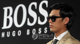 아이웨어 휴고 보스 2010 론칭
