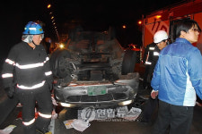 정릉터널 차량전복사고