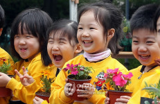 이쁜 꽃 이쁜 아이들