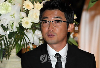 안재욱, 이현경과 민영기 결혼식 참석
