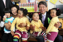 어린이집 방문한 총리