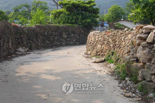 이야기가 있는 문화생태 탐방로-땅끝길 동해마을 돌담길