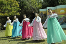 국립민족예술단 공연