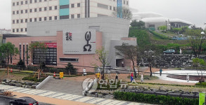 춘천 소극장전용 축제극장 `몸짓 19일 개관