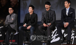 영화 포화 속으로 쇼케이스 열려