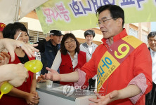 우근민 제주지사 후보 유세