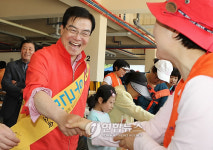 우근민 제주지사 후보 유세