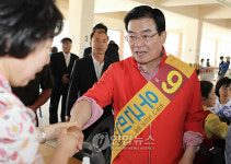 우근민 제주지사 후보 유세