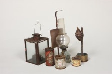 굴뚝이 된 포탄, 등잔이 된 수류탄