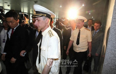 러시아 조사단 국방부 방문