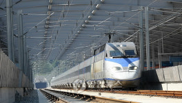KTX 울산구간서 첫 시험운행