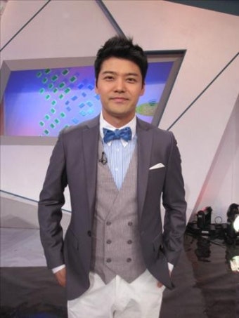 KBS 아나운서 전현무 