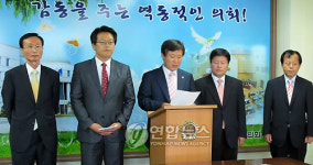 "교육의원이 교육위원장 맡아야"<경남도의회>