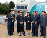北 김정일, 장산협동농장 시찰