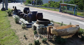 <카메라뉴스> 전통생활 조형물 눈길