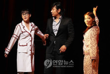 드림팀으로 다시 뭉친 뮤지컬 루나틱