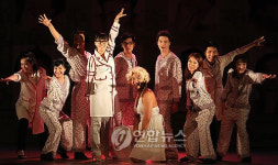 드림팀이 뭉친 뮤지컬 루나틱