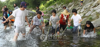 교실 대신 계곡으로