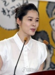 배우 김현주, 부친상 아픔 딛고 해외봉사