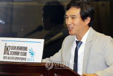 DMZ다큐멘터리영화제 집행위원장 맡은 조재현