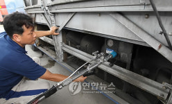 CNG충전소에서 가스누출 점검