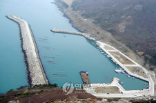 긴급 대피항 완도 보길도 보옥항 완공