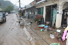 익산 여산 주택 100여가구 파손.침수