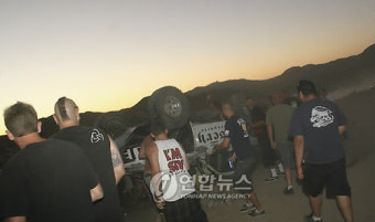 美자동차 경주대회 사고로 8명 사망(종합)