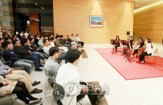 삼성전자 수원사업장 로비음악회