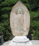 <카메라뉴스> 새모습 찾은 대전용화사 석불입상