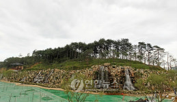 강릉 사임당로 주변에 대형 인공폭포