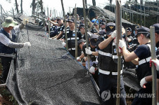 충남경찰, 태안서  태풍피해 복구 구슬땀