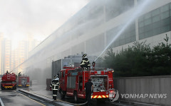 홈플러스 부천 상동점에 화재..5억원 피해