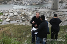 환경연합, 美하천전문가와 여주 수해현장 조사