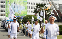 진주 전국체전 성화 진주로 출발..736㎞ 봉송