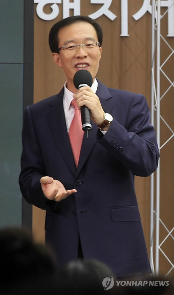 강연하는 이석연 전 법제처장