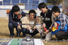 내가 만든 태양광자동차다, 붙어보자!
