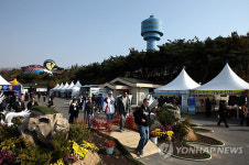 금강호에서 즐기는 군산철새축제 개막